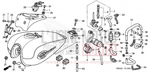 RESERVOIR A CARBURANT/POMPE A CARBURANT VT750C2Y de 2000